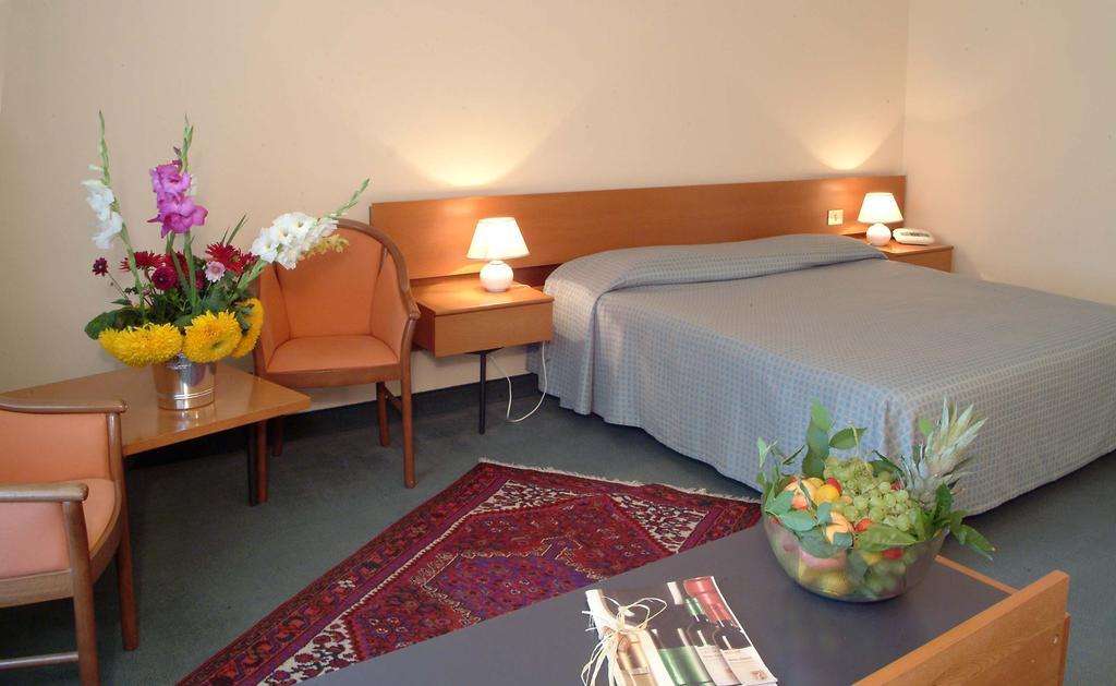 Locanda Alle Officine Buttrio Chambre photo
